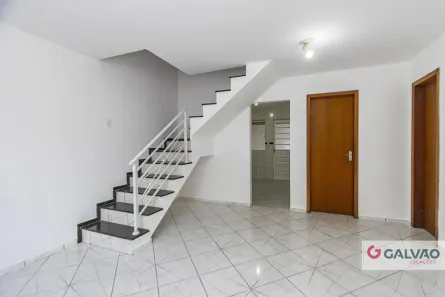 Casa com 3 Quartos para alugar, 84m² no Alto Boqueirão, Curitiba