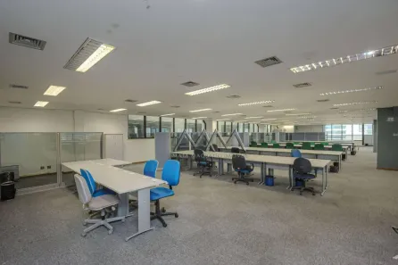 Sala Comercial para alugar, 748m² no Vila da Serra, Nova Lima