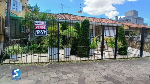 Casa com 3 Quartos à venda, 434m² no Vila Ipiranga, Porto Alegre