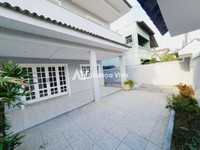 Casa com 4 Quartos à venda, 160m² no Vargem Pequena, Rio de Janeiro