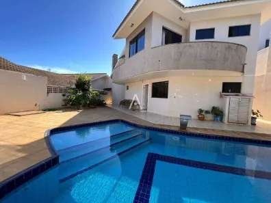 Sobrado com 3 Quartos à venda, 272m² no Recanto Tropical, Cascavel