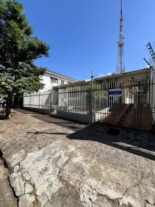 Casa com 2 Quartos para alugar, 319m² no Zona 05, Maringá