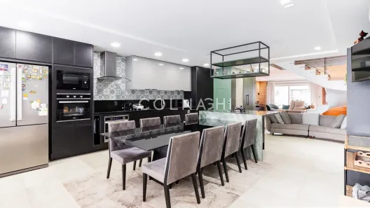 Casa com 3 Quartos à venda, 315m² no Chácara das Pedras, Porto Alegre