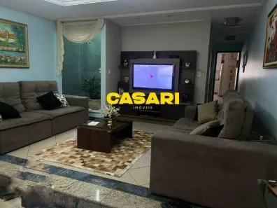 Sobrado com 3 Quartos à venda, 291m² no Campestre, Santo André