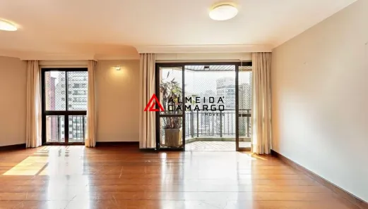 Apartamento com 3 Quartos para alugar, 200m² no Itaim Bibi, São Paulo