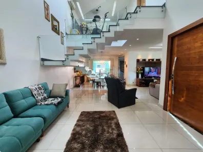 Casa de Condomínio com 3 Quartos à venda, 260m² no Campo Grande, Rio de Janeiro