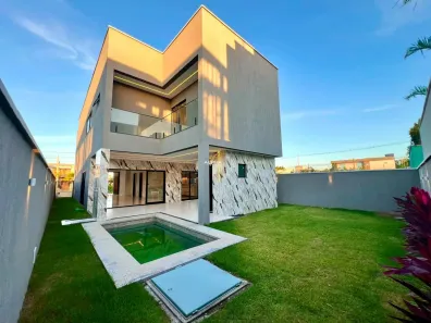 Casa de Condomínio com 4 Quartos à venda, 276m² no Cidade Alpha, Eusébio
