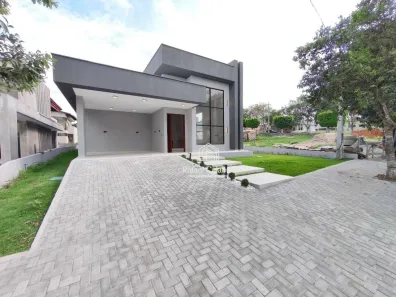 Casa de Condomínio com 4 Quartos à venda, 232m² no Alpes Suiços, Gravatá