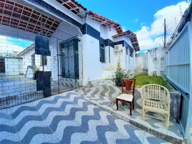 Casa com 4 Quartos à venda, 200m² no Cidade dos Funcionários, Fortaleza