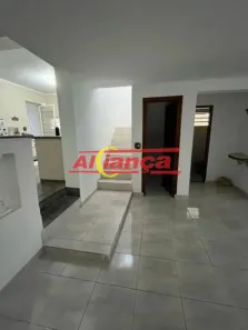 Casa com 3 Quartos para alugar, 234m² no Vila São João, Guarulhos