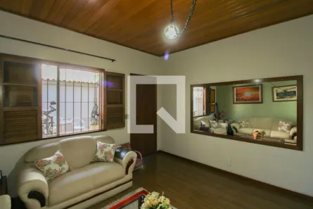 Casa com 3 Quartos à venda, 260m² no Planalto, Belo Horizonte