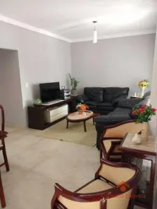 Sobrado com 6 Quartos à venda, 210m² no Vila Tiradentes, São Paulo