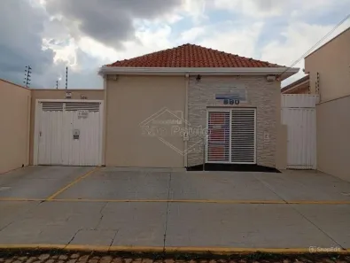 Imóvel Comercial com 3 Quartos para alugar, 214m² no Centro, Araraquara