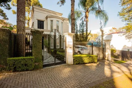 Imóvel Comercial com 8 Quartos à venda, 338m² no Água Verde, Curitiba