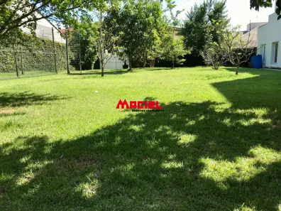 Lote/Terreno à venda, 375m² no Vila Zezé, Jacareí