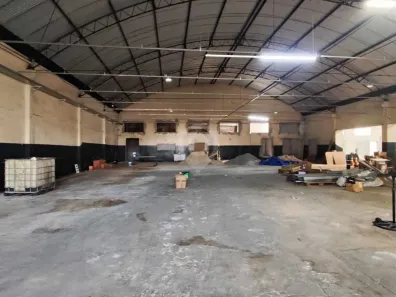 Galpão/Depósito/Armazém para alugar, 700m² no Jardim de Lucca, Itatiba