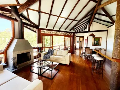 Casa de Condomínio com 5 Quartos para alugar, 1790m² no Pedro do Rio, Petrópolis