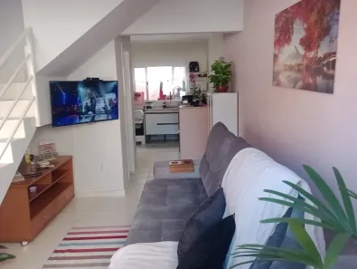 Casa de Condomínio com 2 Quartos à venda, 60m² no Jardim Santa Marina, Jacareí