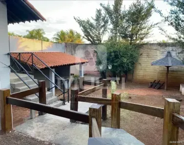 Casa com 3 Quartos à venda, 182m² no Tabajaras, Uberlândia