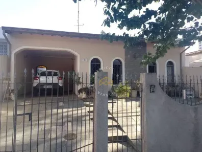Casa com 3 Quartos à venda, 300m² no Vila Coqueiro, Valinhos