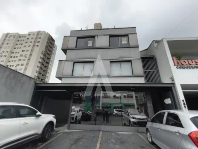 Sala Comercial para alugar, 84m² no Centro, Joinville
