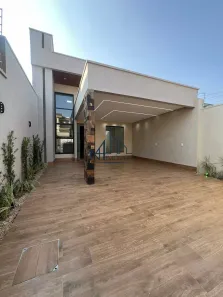 Casa com 3 Quartos à venda, 160m² no Goiânia 2, Goiânia