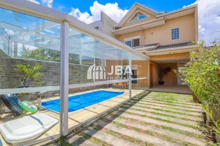 Sobrado com 3 Quartos à venda, 233m² no Guabirotuba, Curitiba