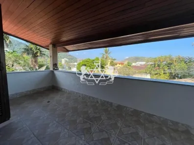 Sobrado com 5 Quartos à venda, 377m² no Sumaré, Caraguatatuba