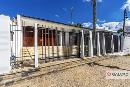 Casa com 5 Quartos para alugar, 246m² no São Lourenço, Curitiba