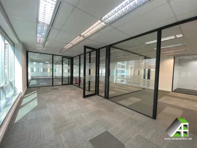 Sala Comercial com 1 Quarto para alugar, 330m² no Cidade Monções, São Paulo