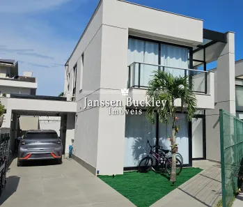Casa de Condomínio com 3 Quartos à venda, 152m² no Recreio dos Bandeirantes, Rio de Janeiro
