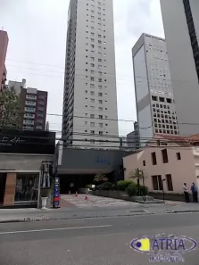 Apartamento com 2 Quartos para alugar, 56m² no Centro, Curitiba