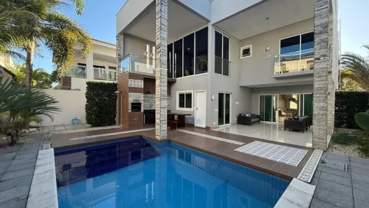 Casa de Condomínio com 4 Quartos para alugar, 330m² no Coaçu, Eusébio