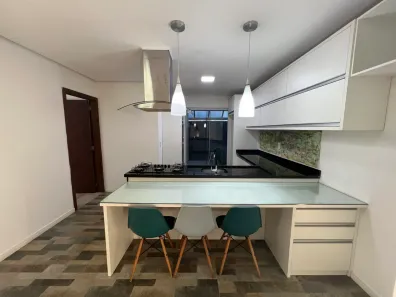 Apartamento com 3 Quartos para alugar, 100m² no Ingleses do Rio Vermelho, Florianópolis