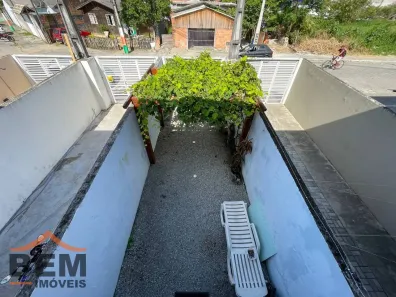 Casa com 2 Quartos à venda, 92m² no Santa Regina, Camboriú