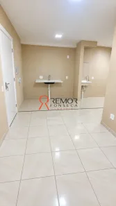 Apartamento com 2 Quartos para alugar, 40m² no Lagoa Redonda, Fortaleza