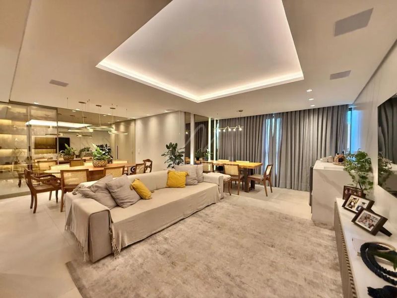 Apartamento com 4 quartos — Serra, Belo Horizonte