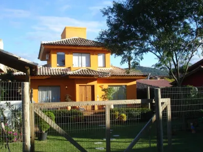 Casa com 2 Quartos à venda, 124m² no Rio Tavares, Florianópolis