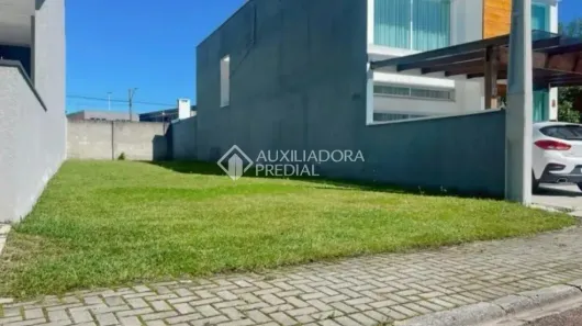 Lote/Terreno à venda, 212m² no Uberaba, Curitiba