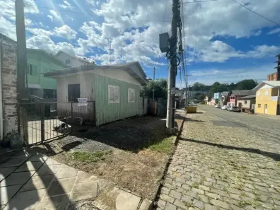Lote/Terreno à venda, 200m² no Marechal Floriano, Caxias do Sul
