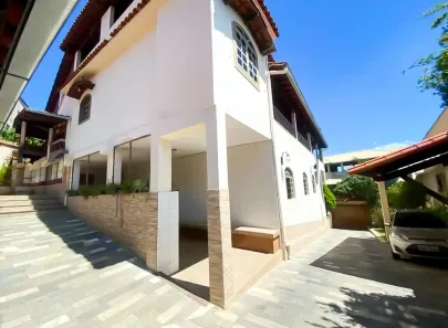 Casa com 3 Quartos à venda, 360m² no Santa Maria, Contagem