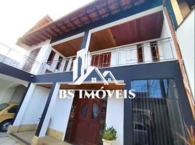 Casa com 4 Quartos à venda, 300m² no Jardim Veneza, Volta Redonda