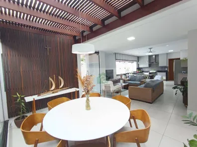 Casa com 4 Quartos à venda, 206m² no Sumaré, Caraguatatuba
