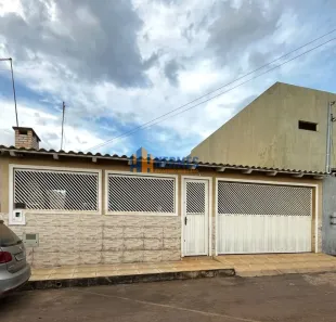 Casa com 3 Quartos à venda, 80m² no Recanto das Emas, Brasília