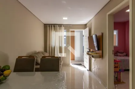 Apartamento com 2 Quartos à venda, 49m² no Vila Carmosina, São Paulo