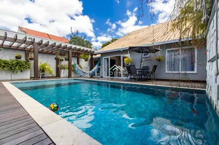 Casa com 4 Quartos à venda, 365m² no Alto Boqueirão, Curitiba