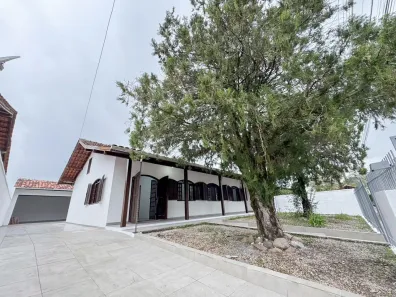 Casa com 3 Quartos para alugar, 190m² no Itoupava Norte, Blumenau