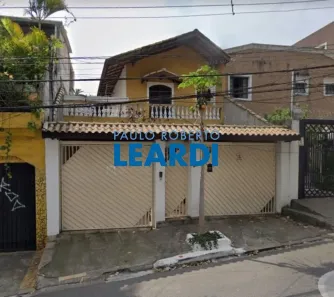 Sobrado com 6 Quartos para venda ou aluguel, 200m² no Jardim das Bandeiras, São Paulo
