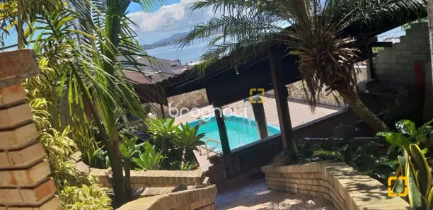 Casa com 4 Quartos à venda, 379m² no Ponta de Baixo, São José