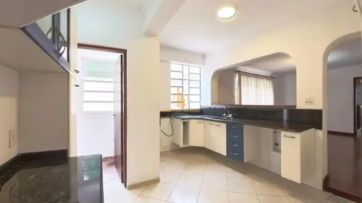 Sobrado com 3 Quartos à venda, 374m² no Vila Valparaíso, Santo André